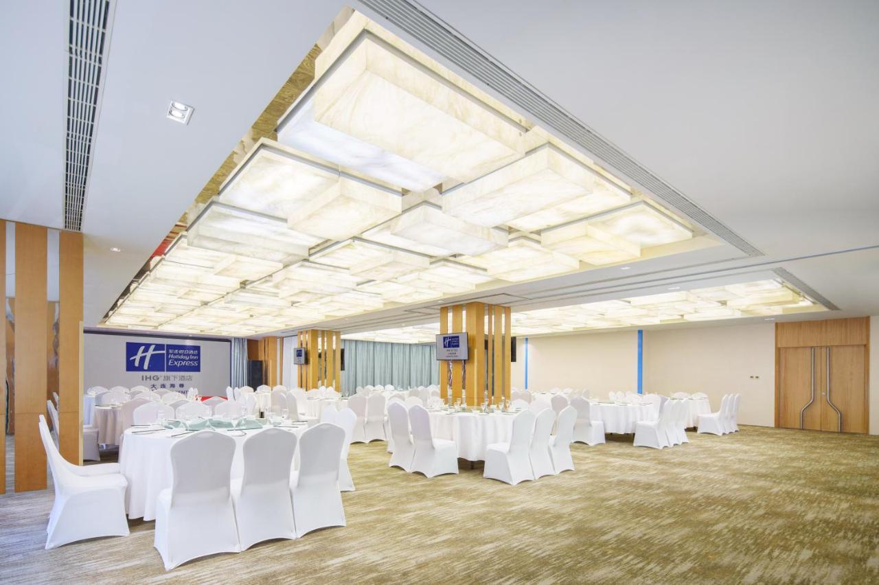 Holiday Inn Express City Centre Dalian By Ihg Eksteriør bilde