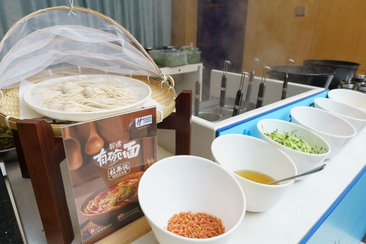 Holiday Inn Express City Centre Dalian By Ihg Eksteriør bilde